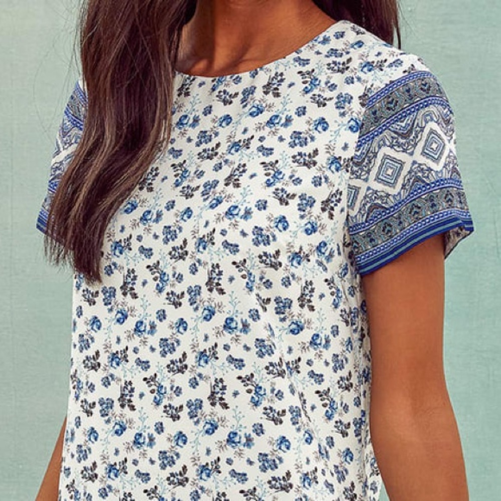 Lulu’s NWT Let’s Travel The World White Floral Print Shift Dress 💙 - Picture 3 of 12